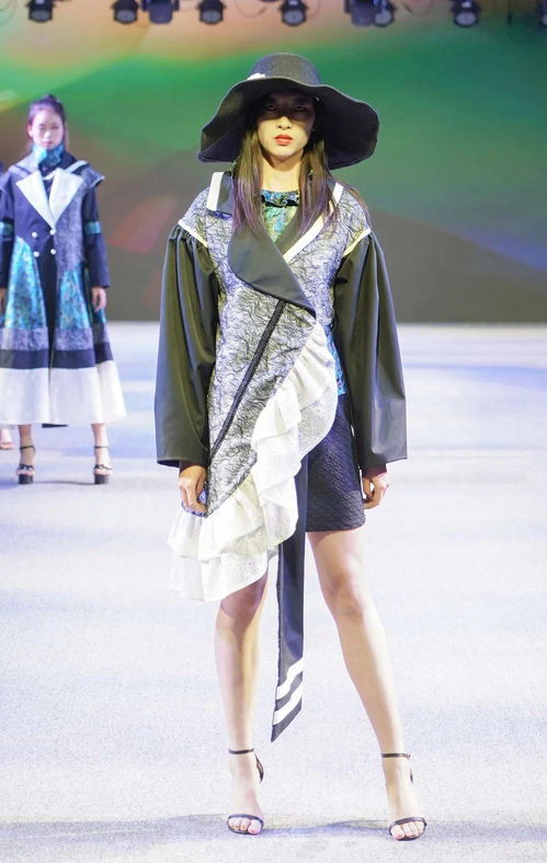 視覺盛宴 服裝學(xué)院畢業(yè)設(shè)計(jì)作品展驚艷亮相